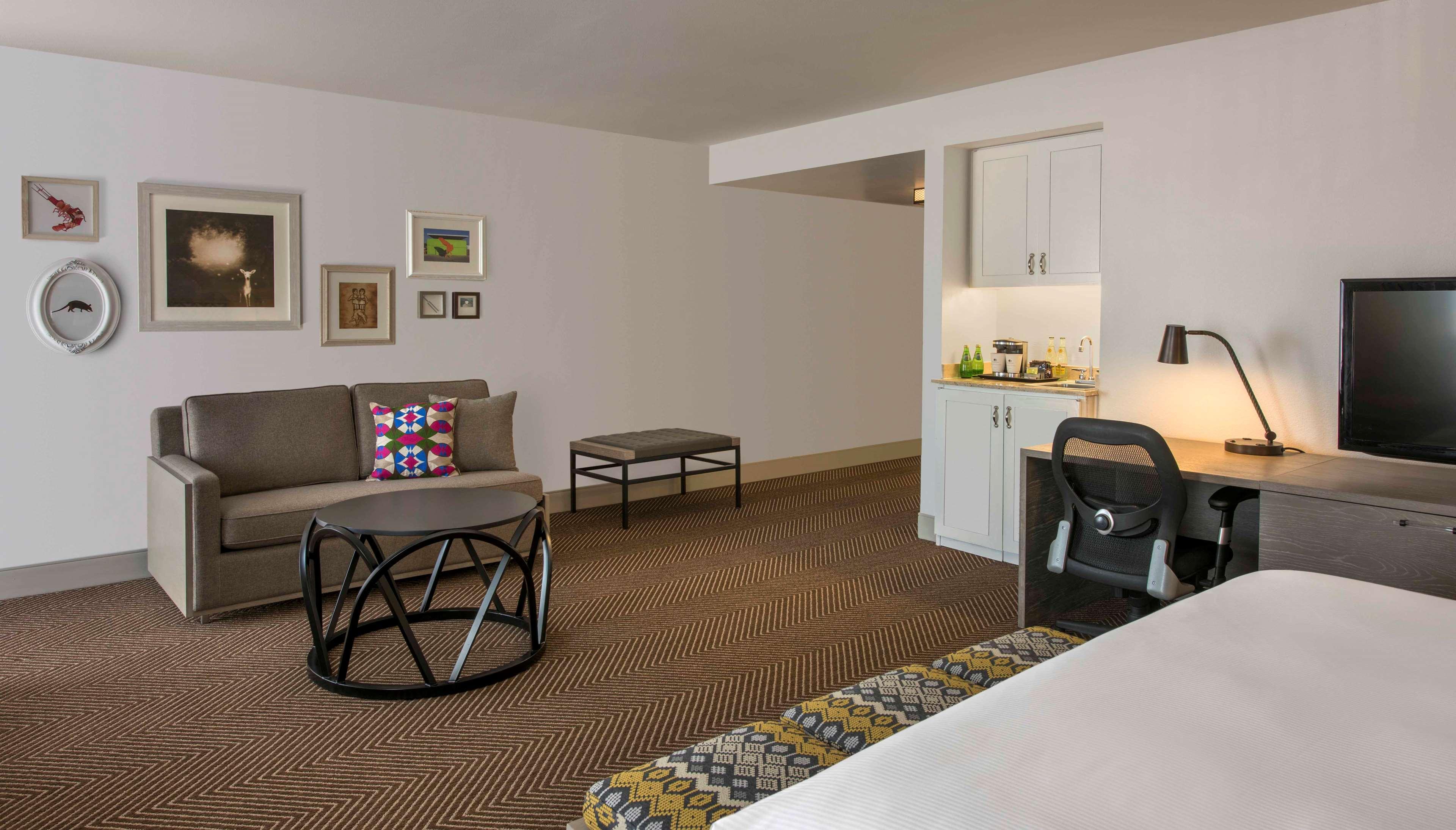 Hotel Doubletree By Hilton Austin Exteriér fotografie