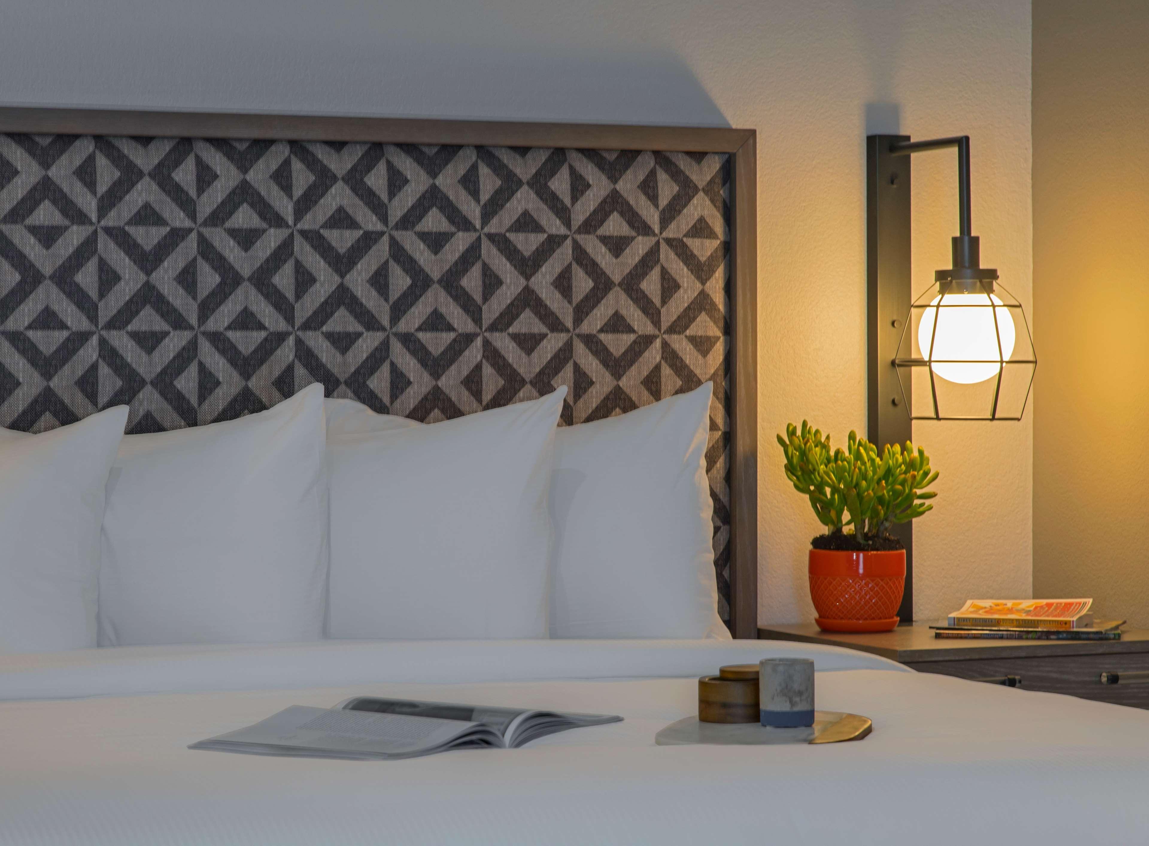 Hotel Doubletree By Hilton Austin Exteriér fotografie