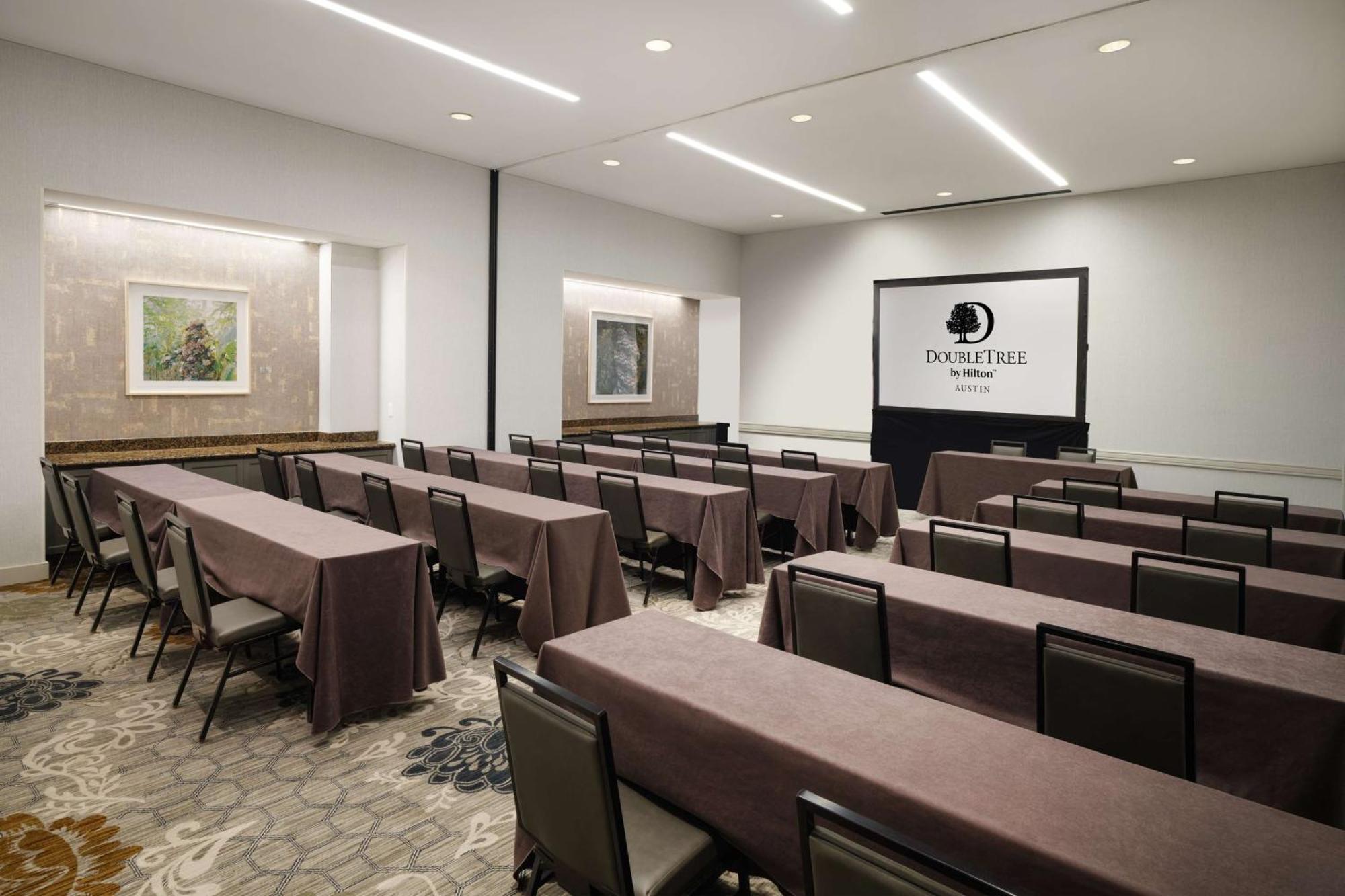 Hotel Doubletree By Hilton Austin Exteriér fotografie