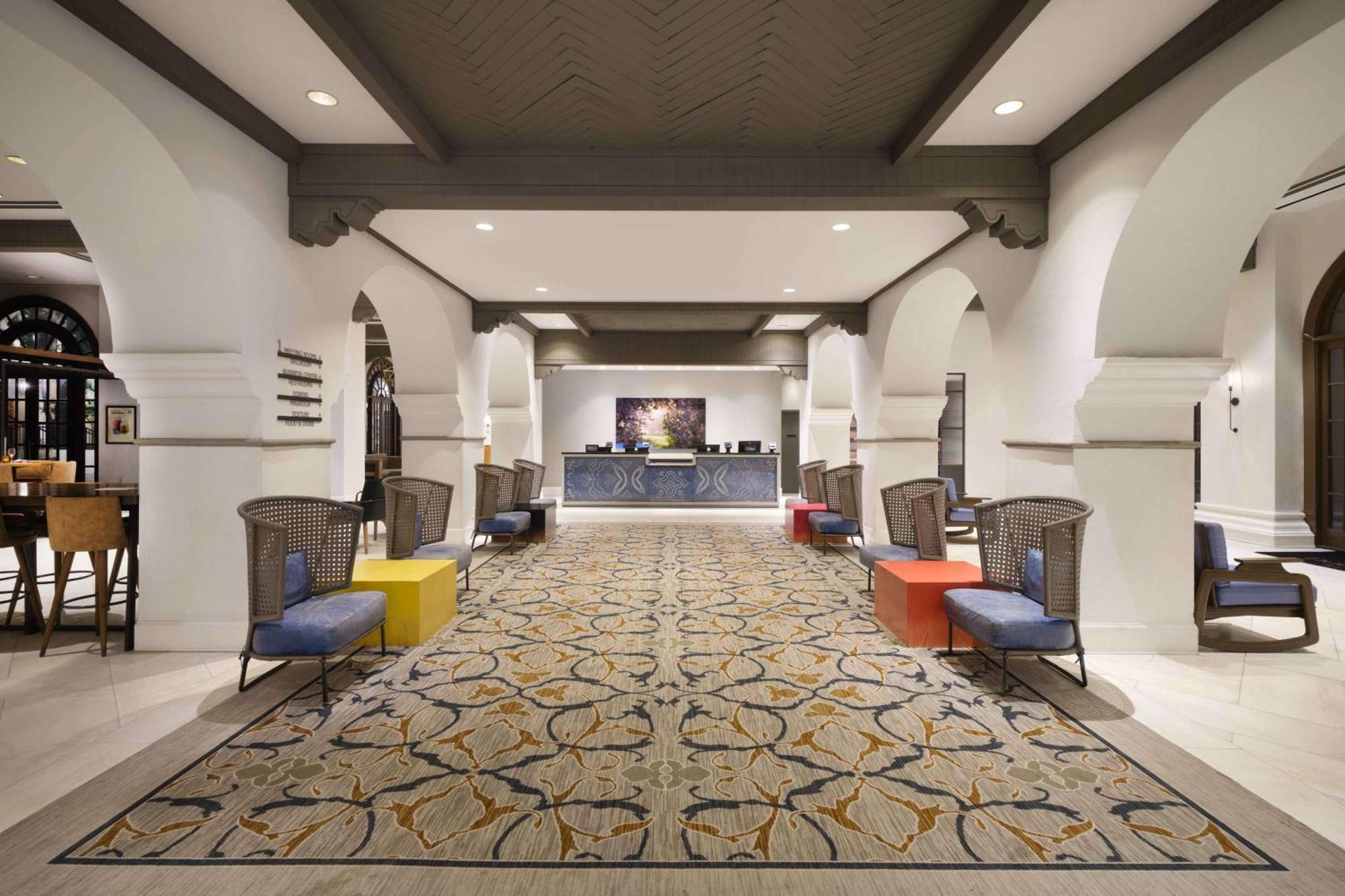 Hotel Doubletree By Hilton Austin Exteriér fotografie